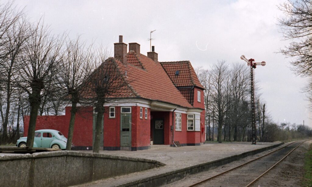 Svinsbjerg Station